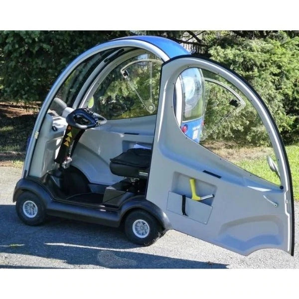 Shoprider Flagship Enclosed Scooter
