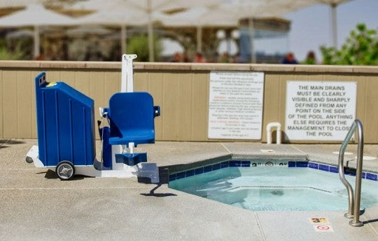 Portable Pro Pool 2 Lift Chair by Aqua Creek